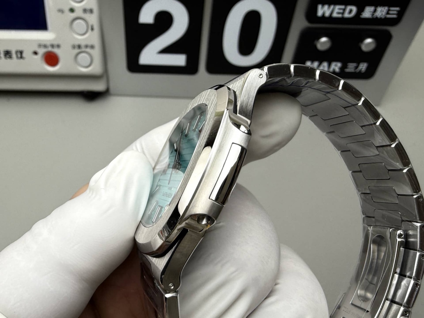 Replica Patek Philippe Nautilus 5711 1A 018 Green Dial 40mm Mens Watch