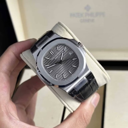 Patek Philippe Nautilus 5711G-001 Grey Dial Best Replica 40mm