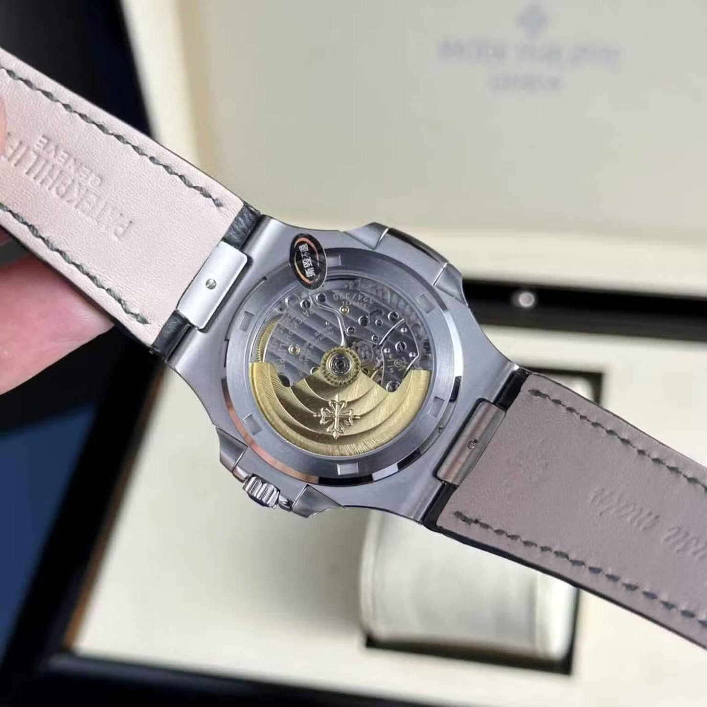 Patek Philippe Nautilus 5711G-001 Grey Dial Best Replica 40mm