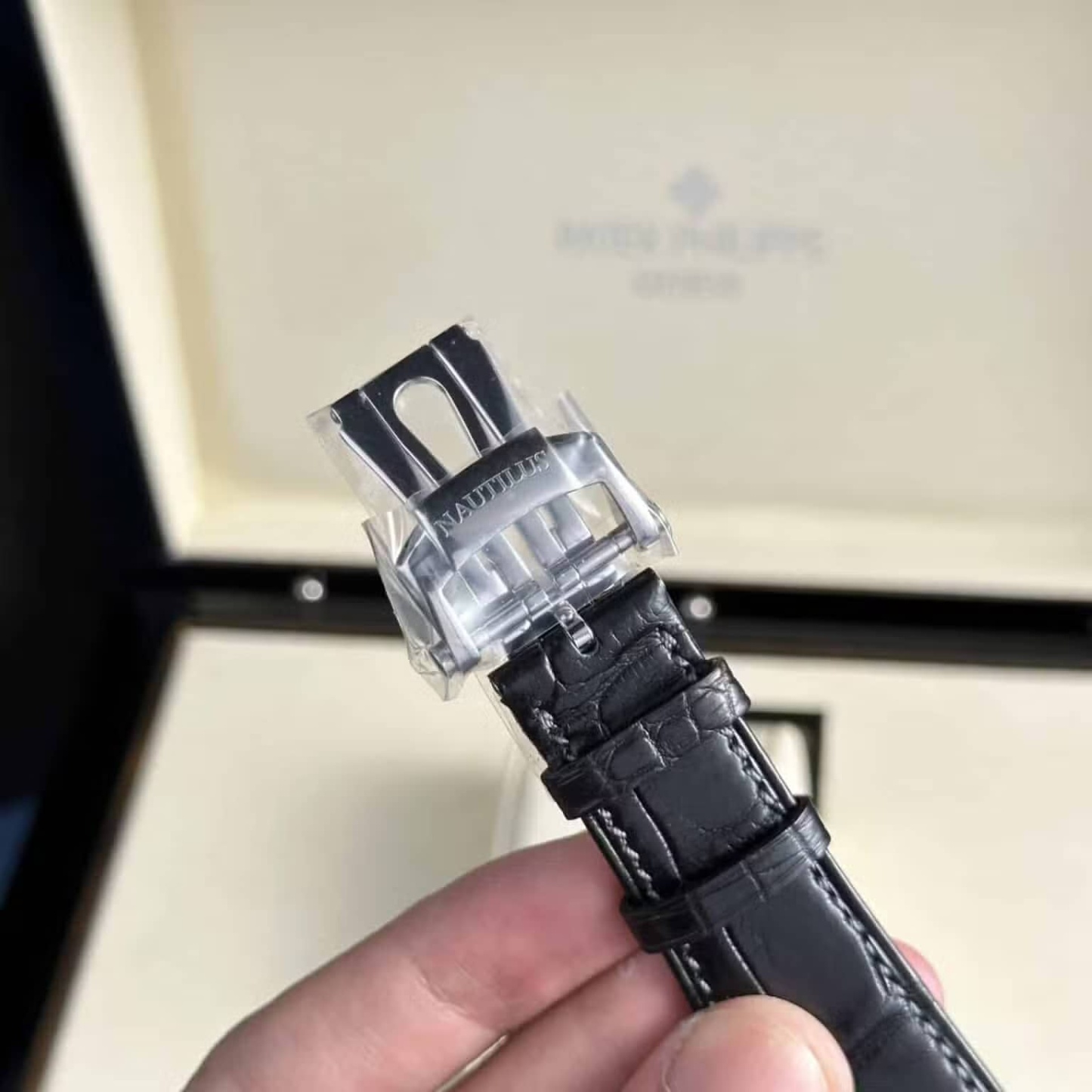 Patek Philippe Nautilus 5711G-001 Grey Dial Best Replica 40mm