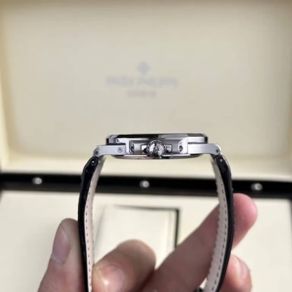 Patek Philippe Nautilus 5712G-001 Grey Dial Leather Best Quality Replica PPF V2 40mm