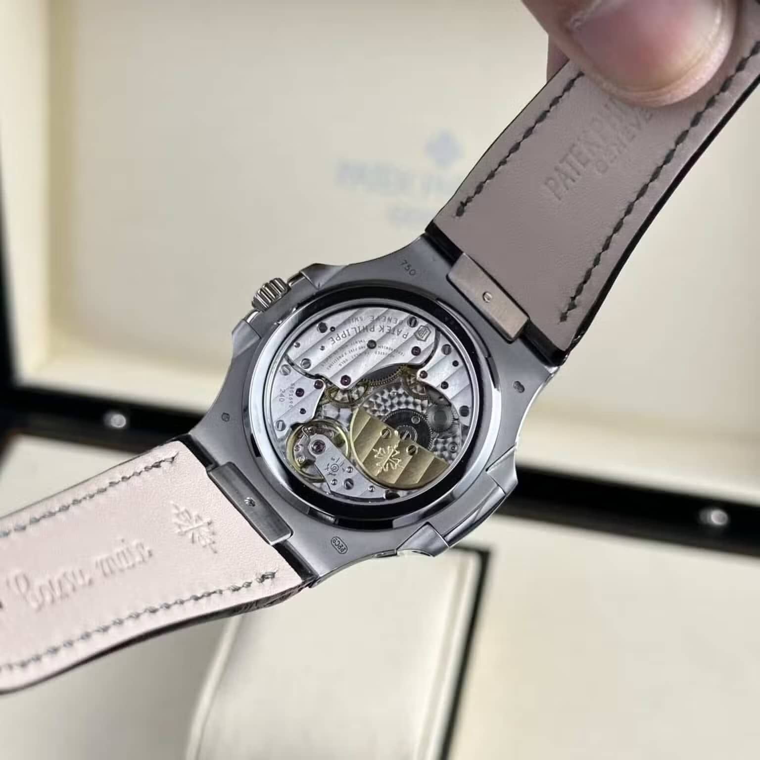 Patek Philippe Nautilus 5712G-001 Grey Dial Leather Best Quality Replica PPF V2 40mm