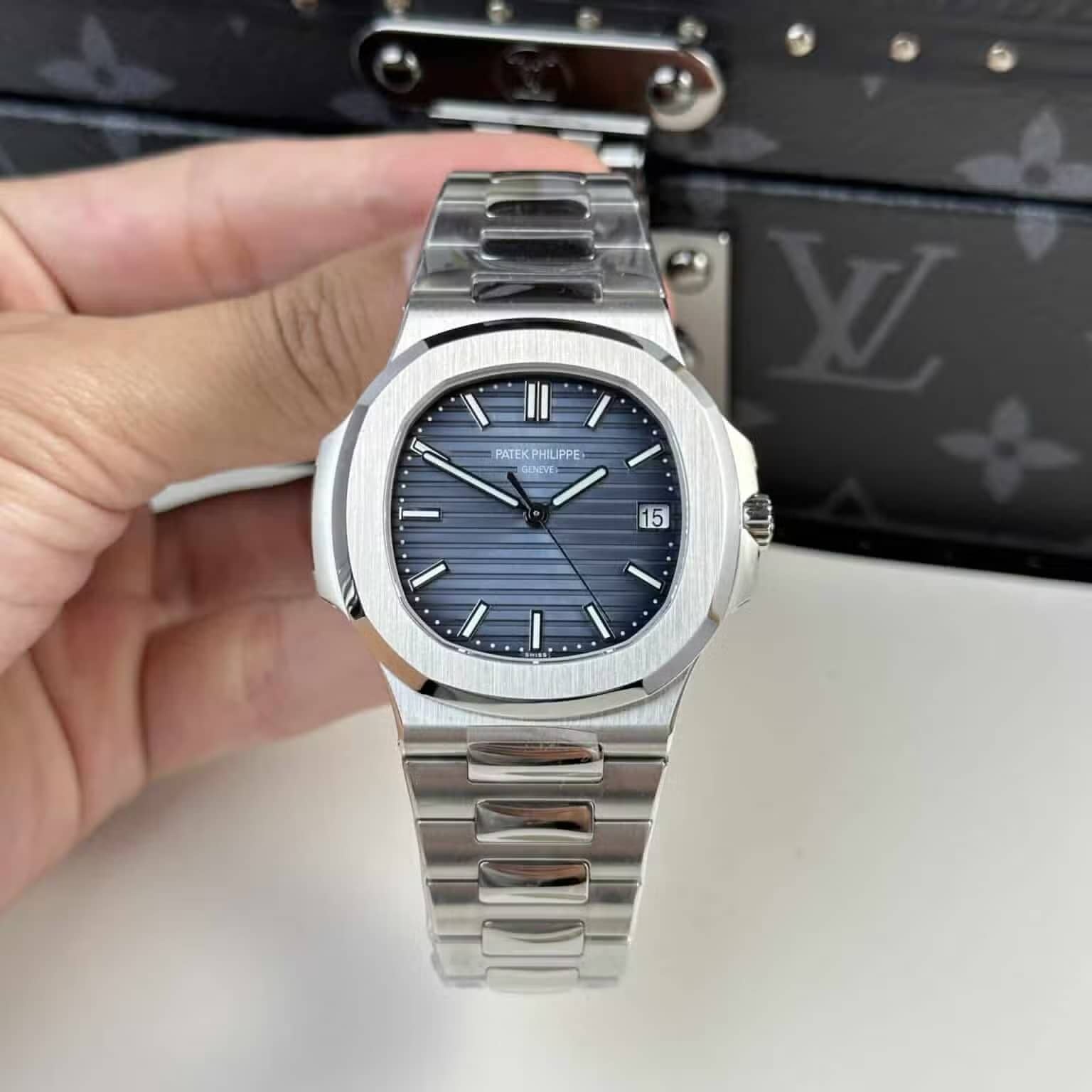 Patek Philippe Nautilus 5811 Blue Dial Replica 3K Factory 41mm