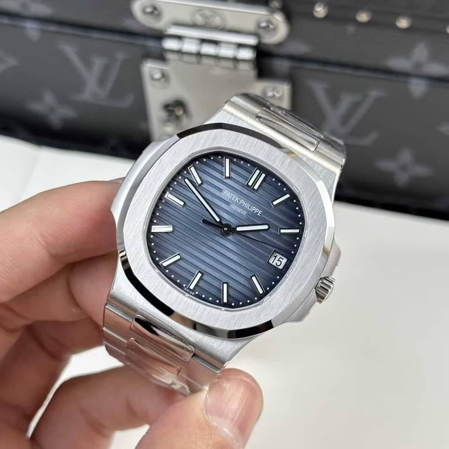 Patek Philippe Nautilus 5811 Blue Dial Replica 3K Factory 41mm