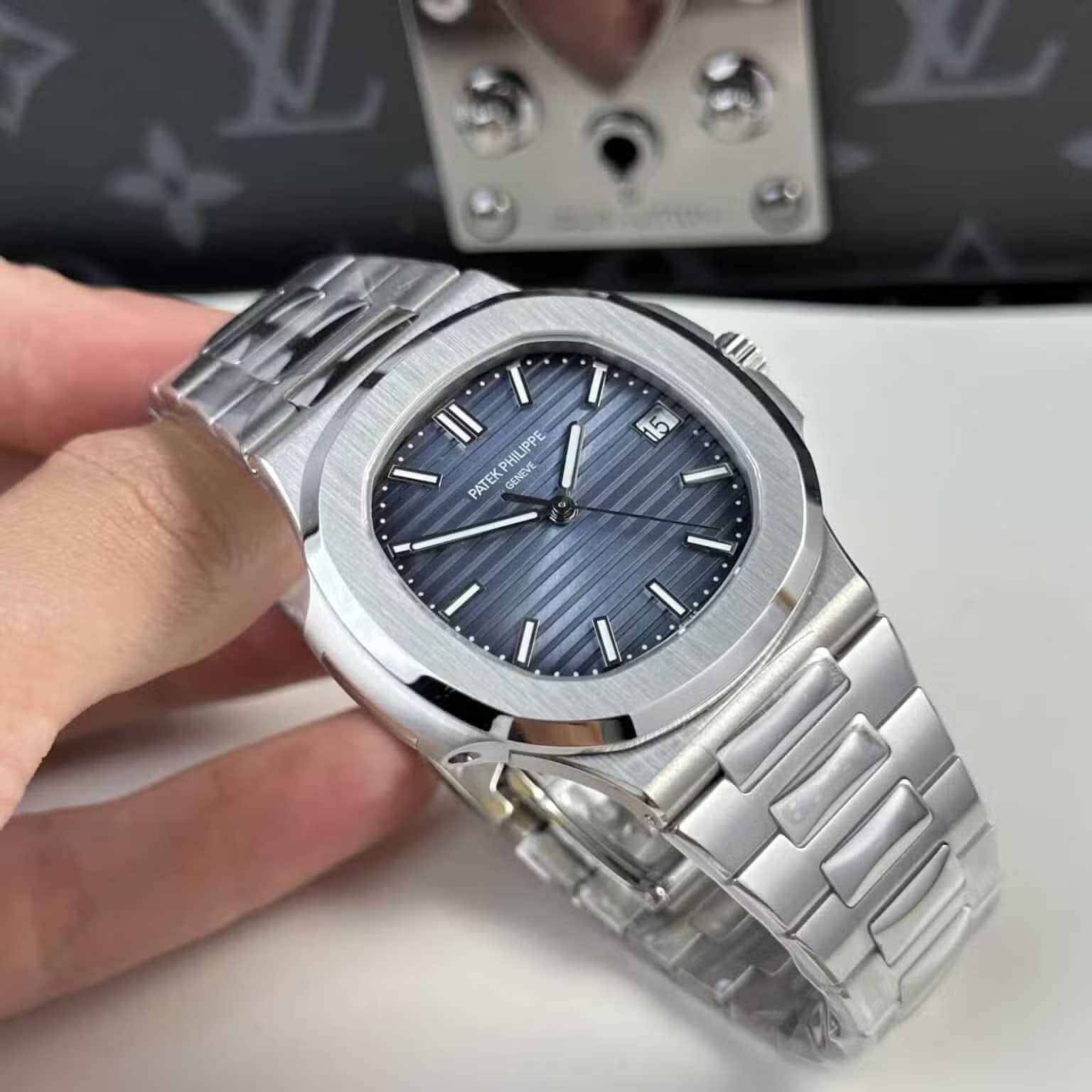 Patek Philippe Nautilus 5811 Blue Dial Replica 3K Factory 41mm