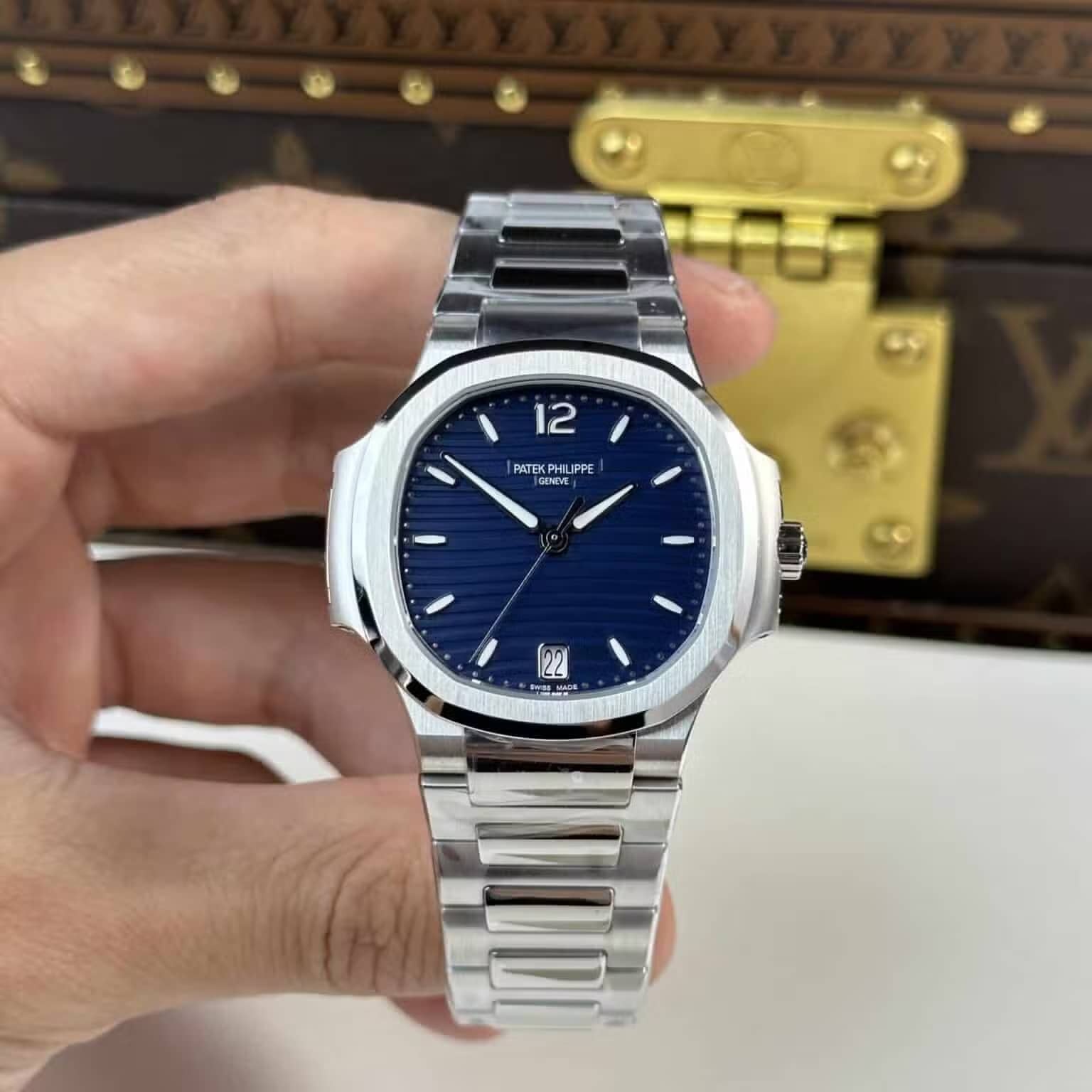 Patek Philippe Nautilus 71181A-001 Blue Dial Best Replica 35.2mm