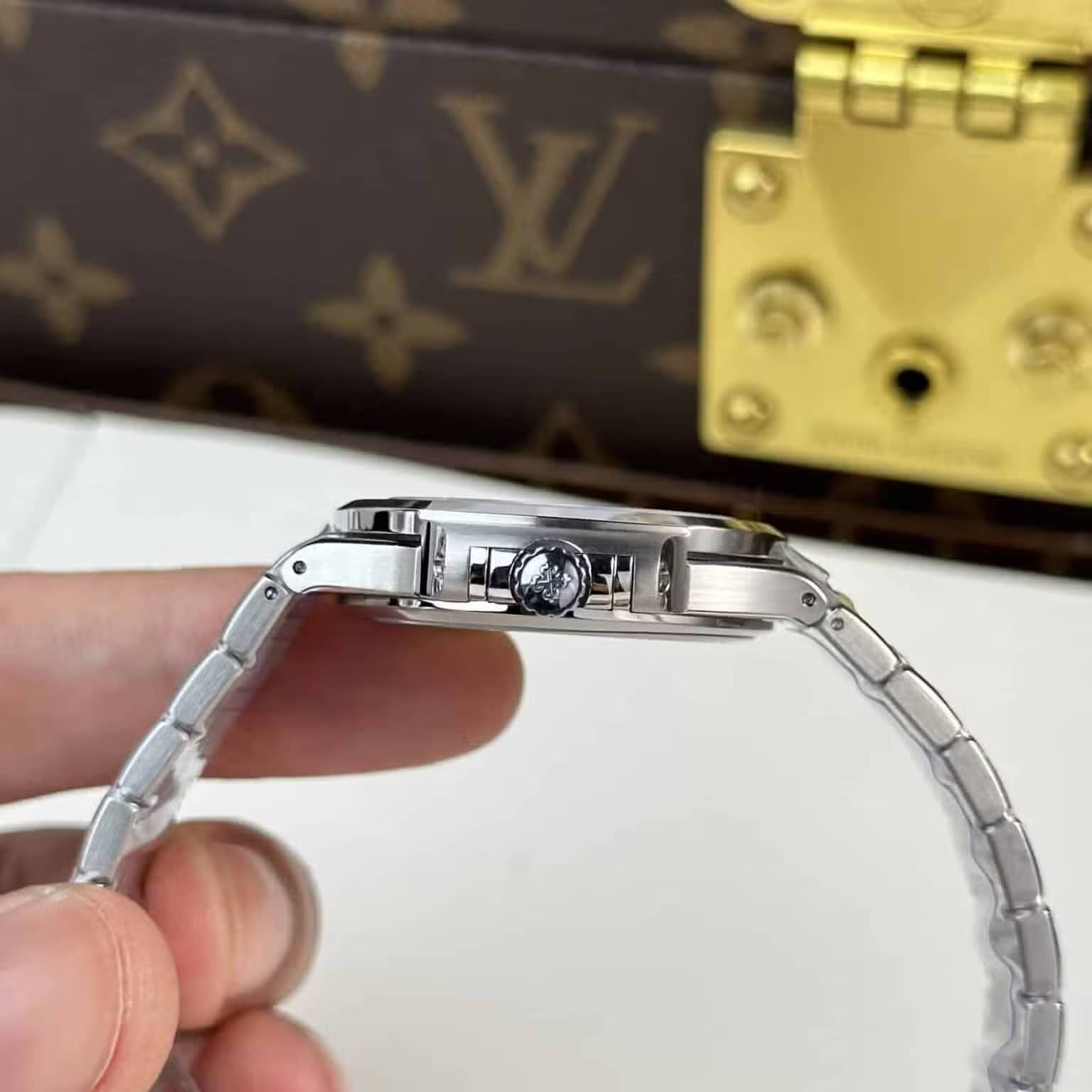 Patek Philippe Nautilus 71181A-001 Blue Dial Best Replica 35.2mm