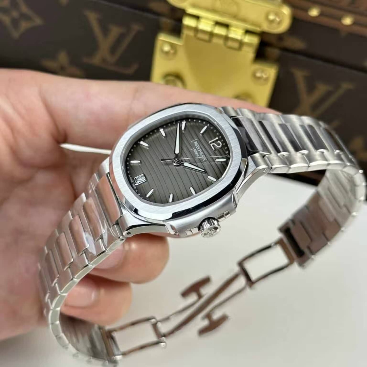 Patek Philippe Nautilus 71181A-011 Grey Dial Best Replica 35.2mm
