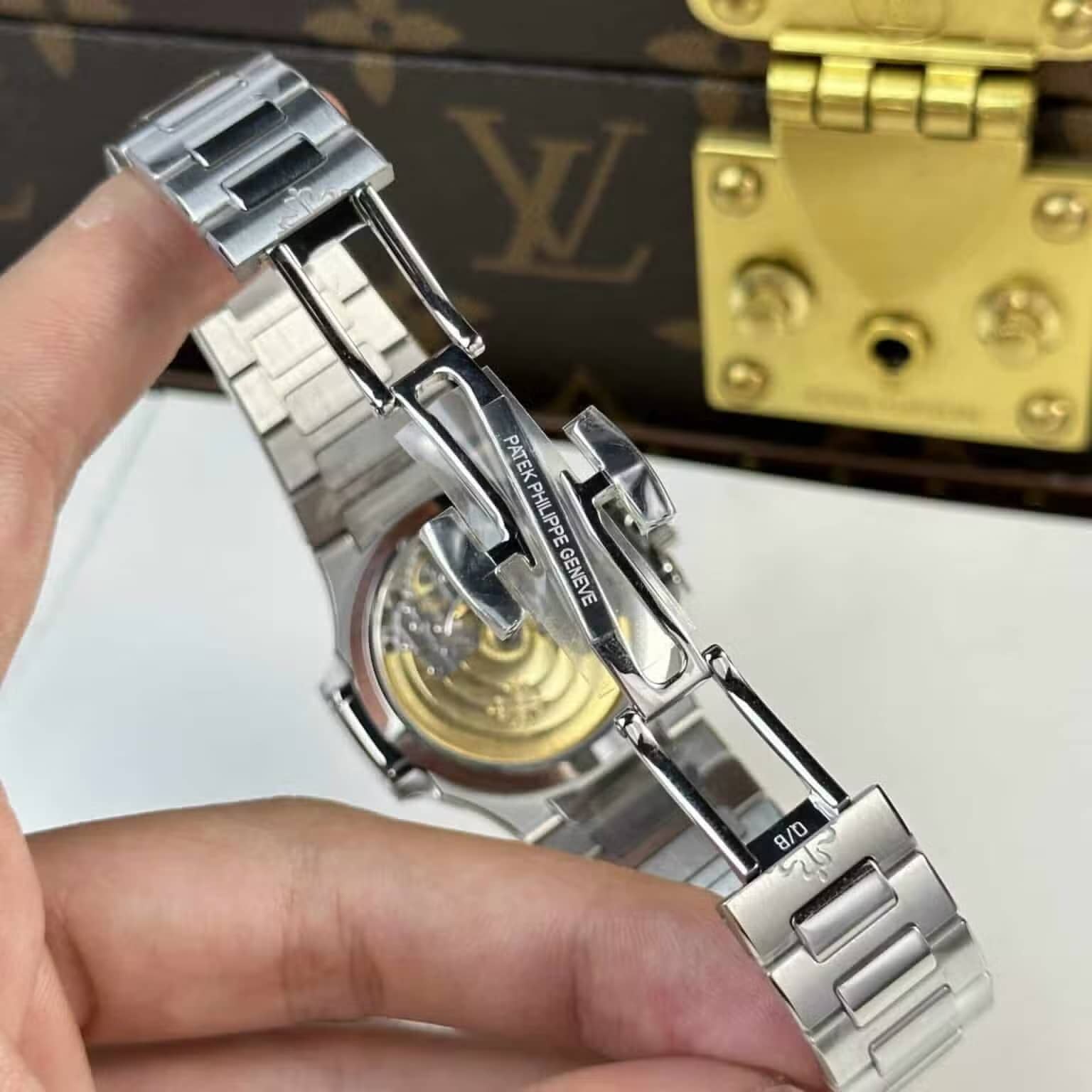 Patek Philippe Nautilus 71181A-011 Grey Dial Best Replica 35.2mm