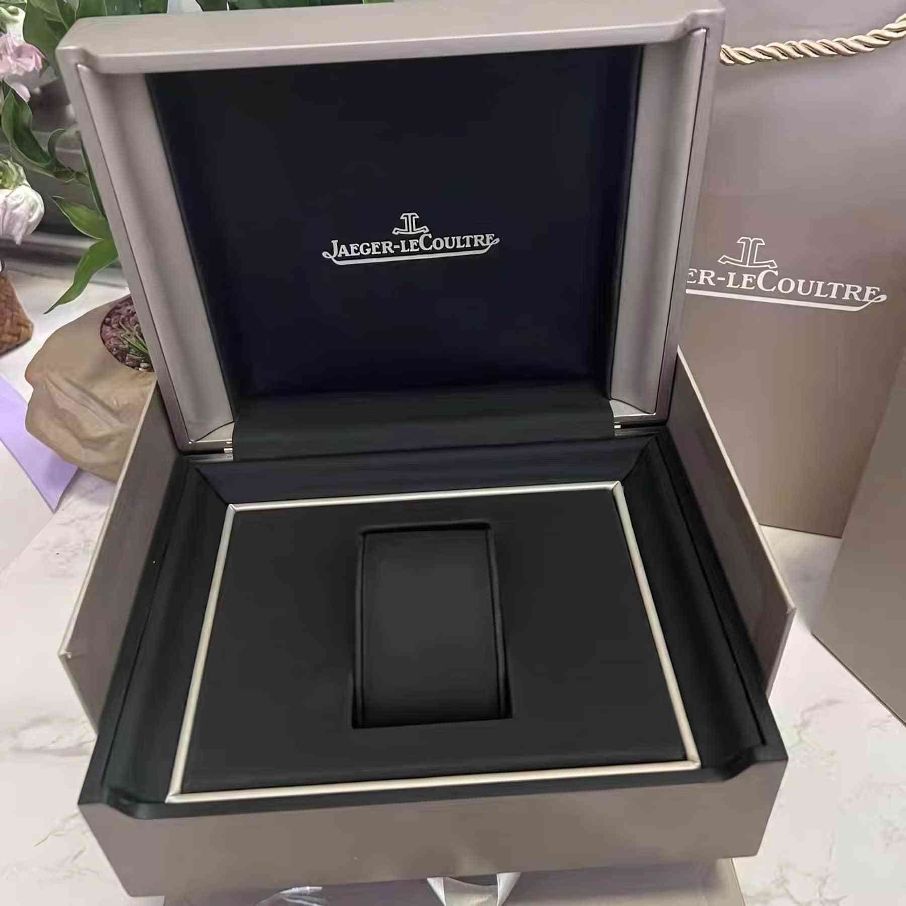 Jaeger LeCoultre- Original Box Set
