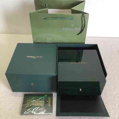 Audemars Piguet - AP Watch Box Original Wooden Boxset