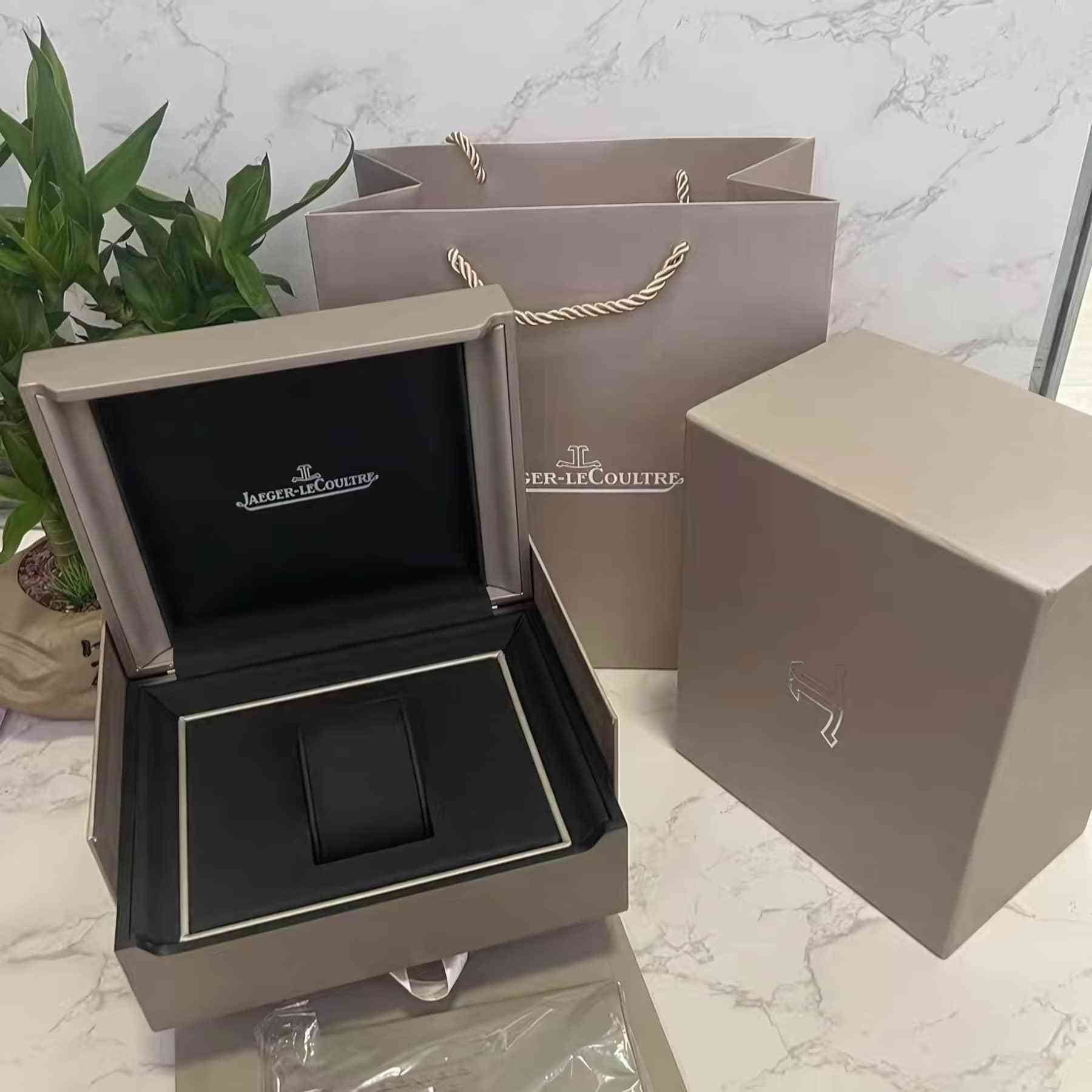 Jaeger LeCoultre- Original Box Set