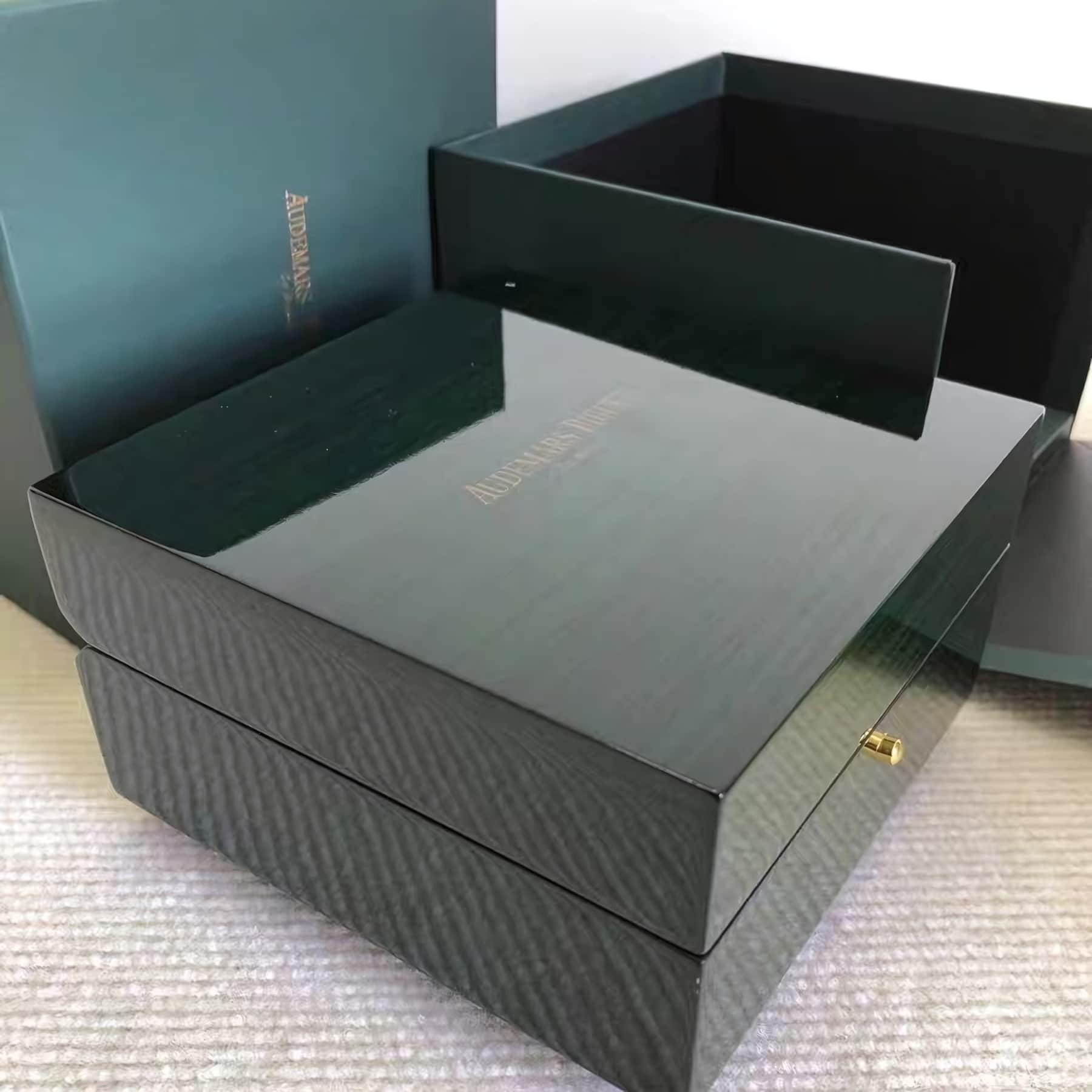 Audemars Piguet - AP Watch Box Original Wooden Boxset