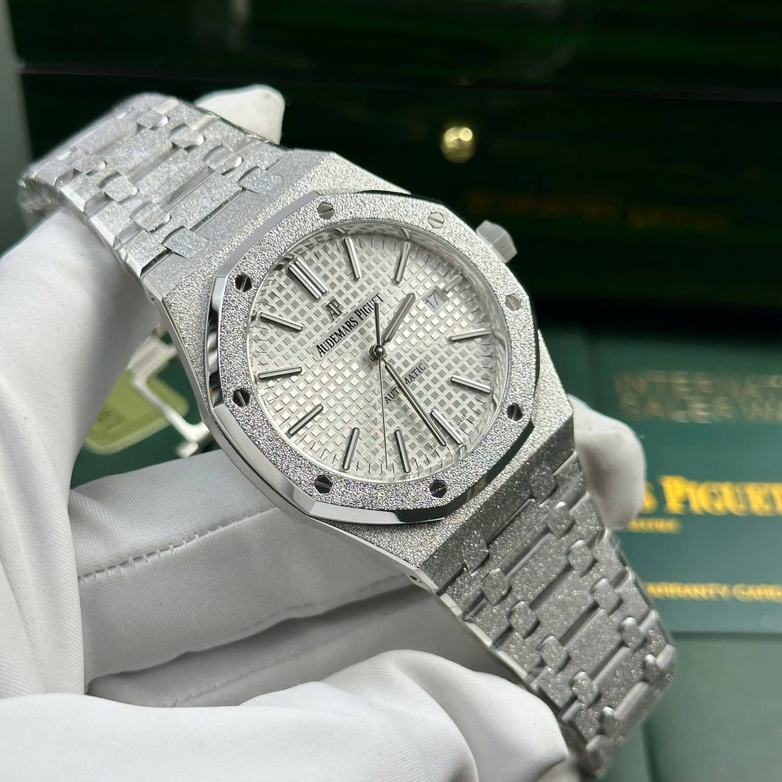 Audemars Piguet Royal Oak 15410BC Frosted Gold White Dial 11 Copy Best Replica APSF 41mm