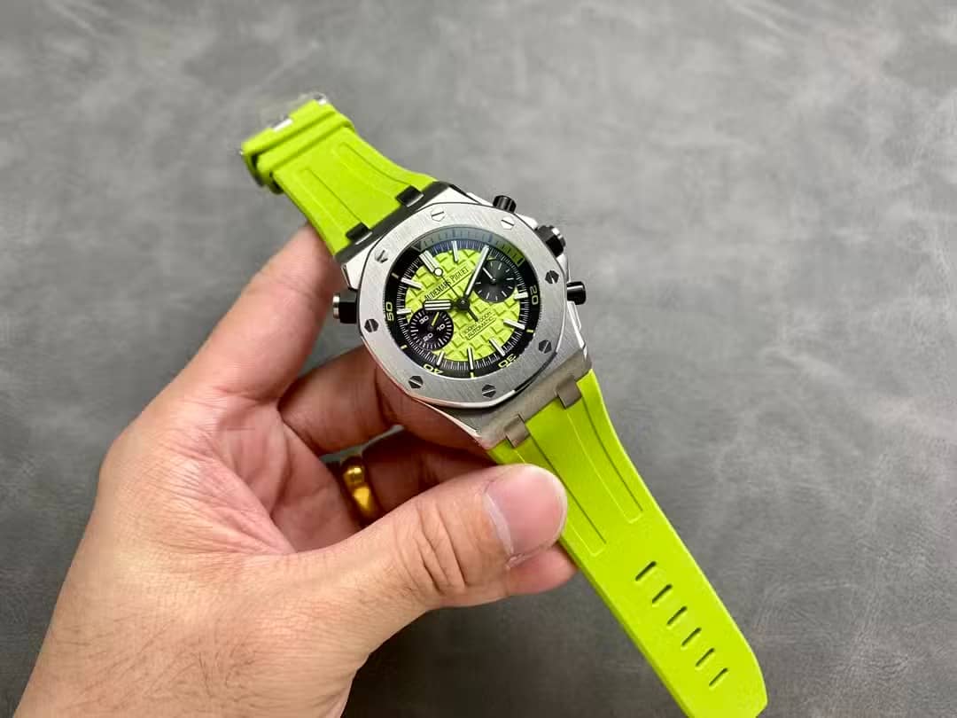 Audemars Piguet Royal Oak Offshore Diver Chronograph 26703ST Green Dial Rubber Best Replica JHF 42mm