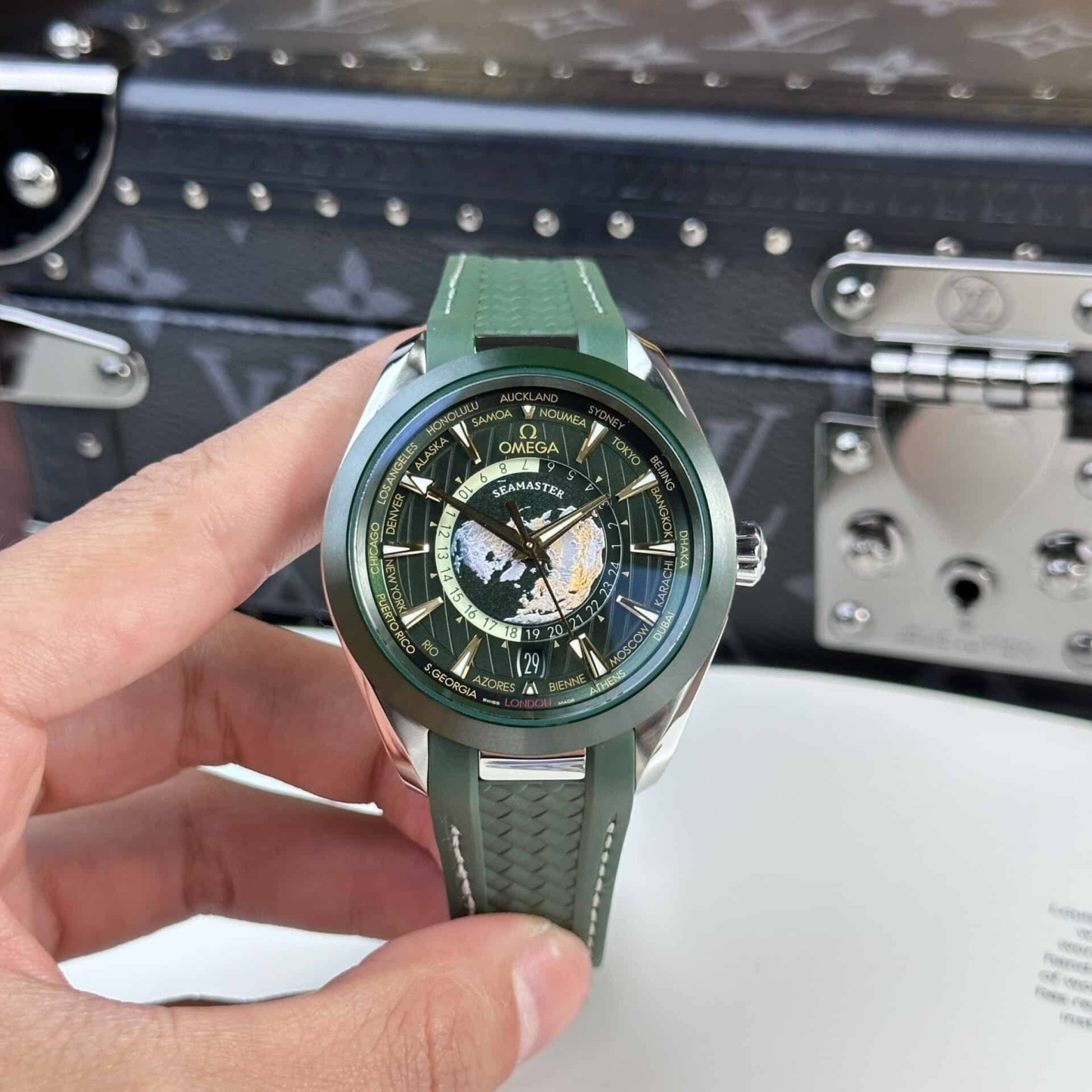 Omega Seamaster Aqua Terra GMT Worldtimer Green Dial 1:1 Best Replica VSF 43mm