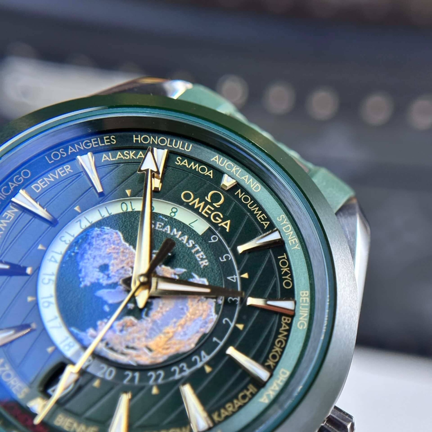 Omega Seamaster Aqua Terra GMT Worldtimer Green Dial 1:1 Best Replica VSF 43mm