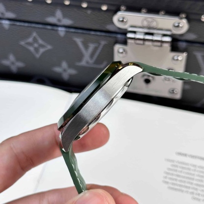 Omega Seamaster Aqua Terra GMT Worldtimer Green Dial 1:1 Best Replica VSF 43mm