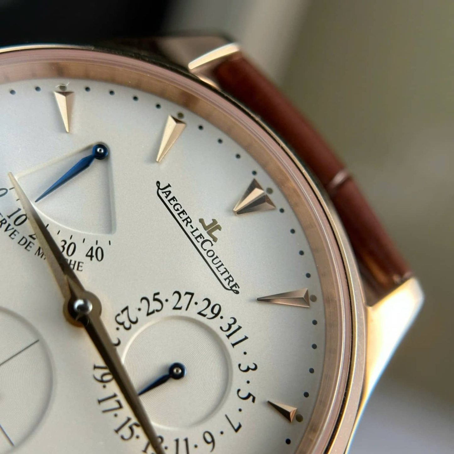 Jaeger LeCoultre Master Ultra Thin Reserve De Marche Rose Gold Champagne Dial Leather Strap Best Replica ZF 39mm