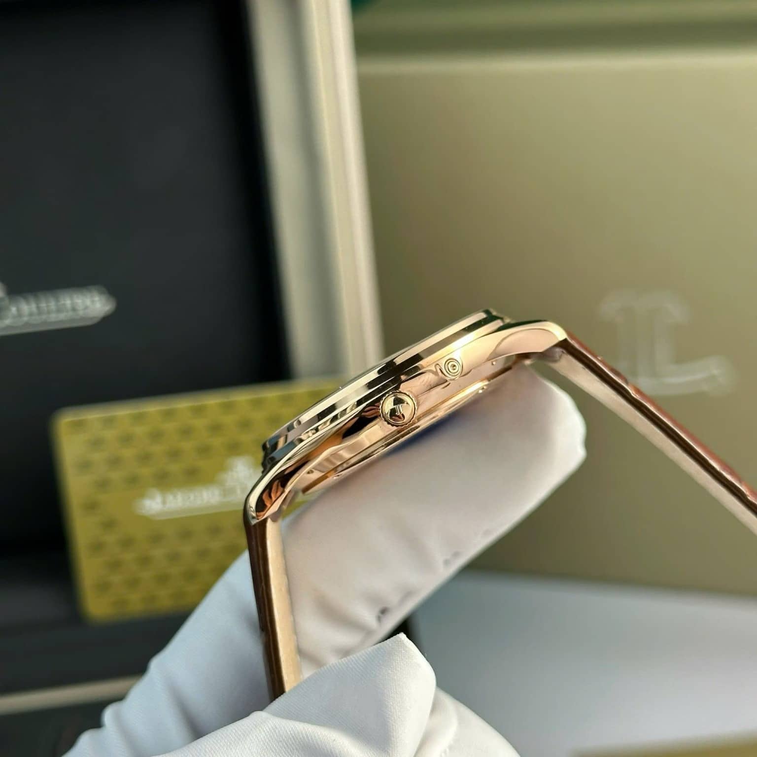 Jaeger LeCoultre Master Ultra Thin Reserve De Marche Rose Gold Champagne Dial Leather Strap Best Replica ZF 39mm