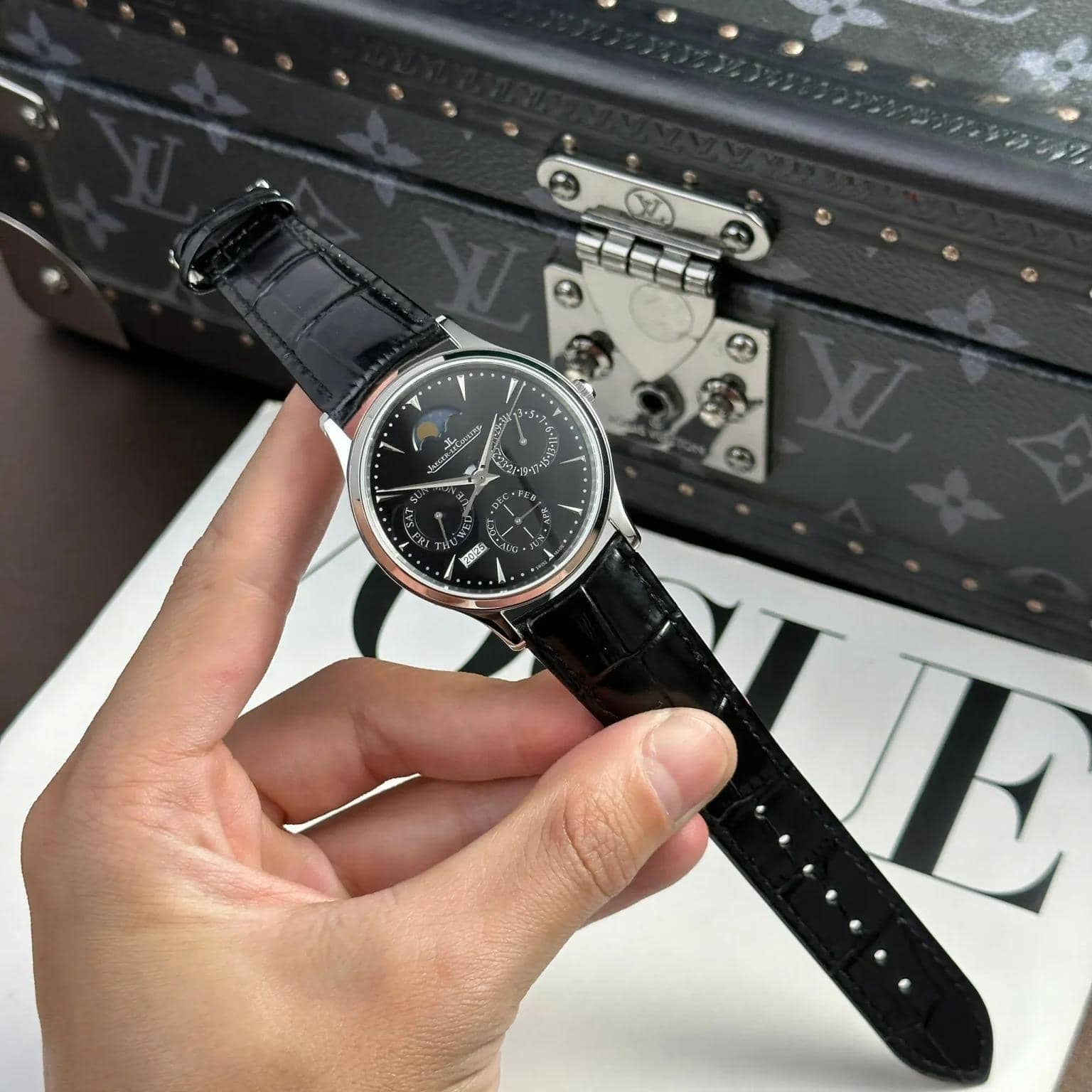 Jaeger LeCoultre Master Ultra Thin Perpetual Calendar Black Dial Leather Strap Best Replica VR Factory 39mm