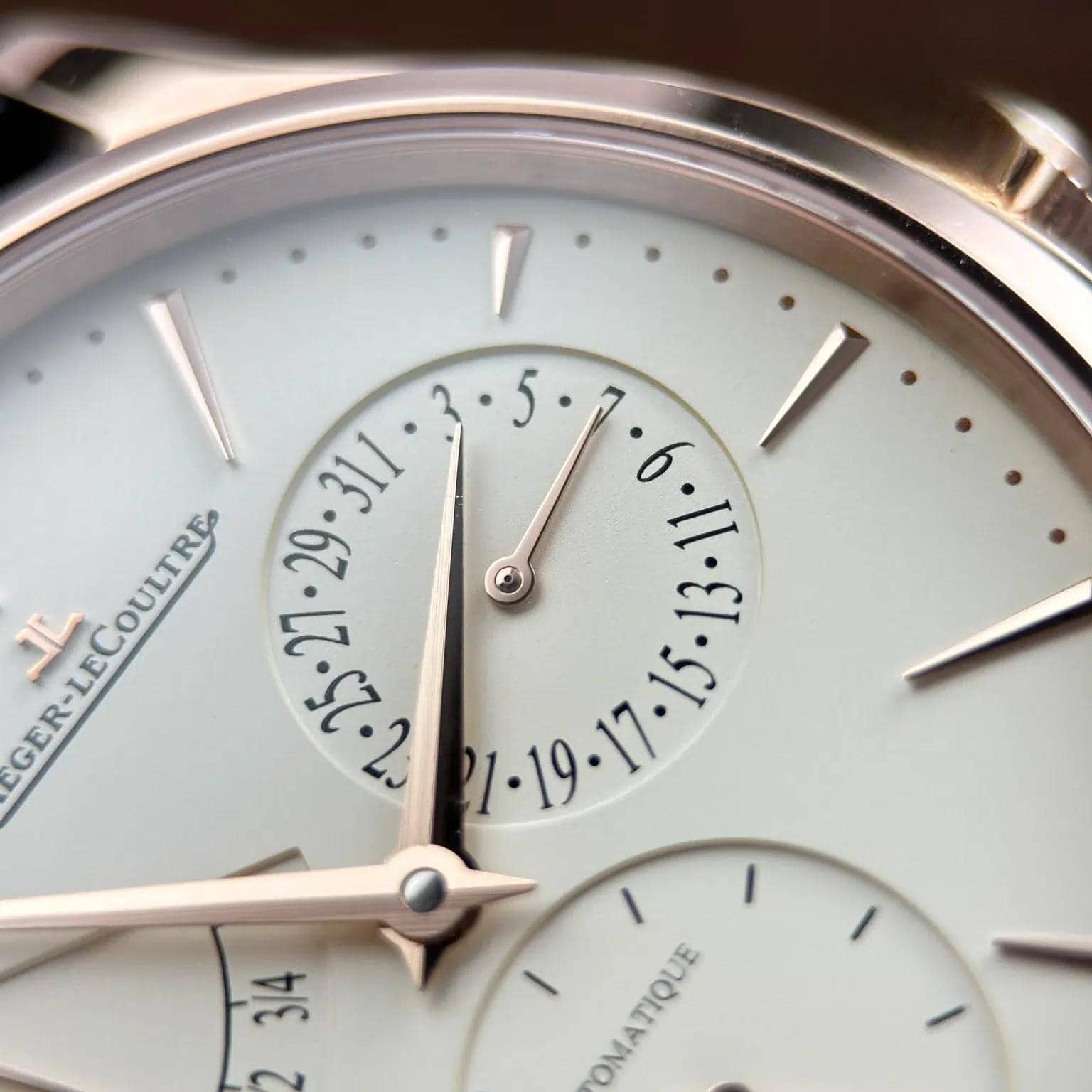 Jaeger Lecoultre Master Ultra Thin Power Reserve Q1372510 Pink Gold Eggshell Beige Dial Best Replica APSF 39mm