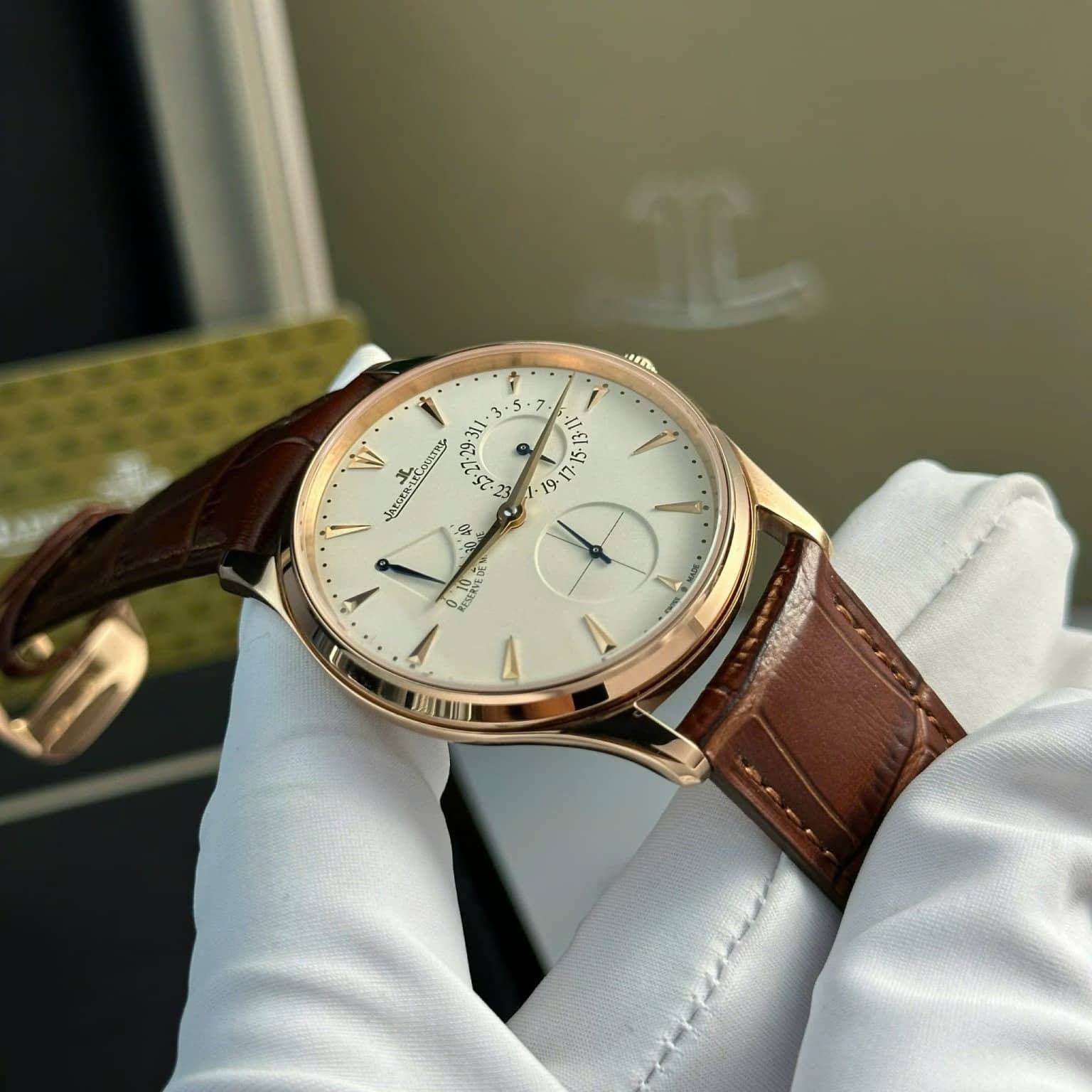 Jaeger LeCoultre Master Ultra Thin Reserve De Marche Rose Gold Champagne Dial Leather Strap Best Replica ZF 39mm