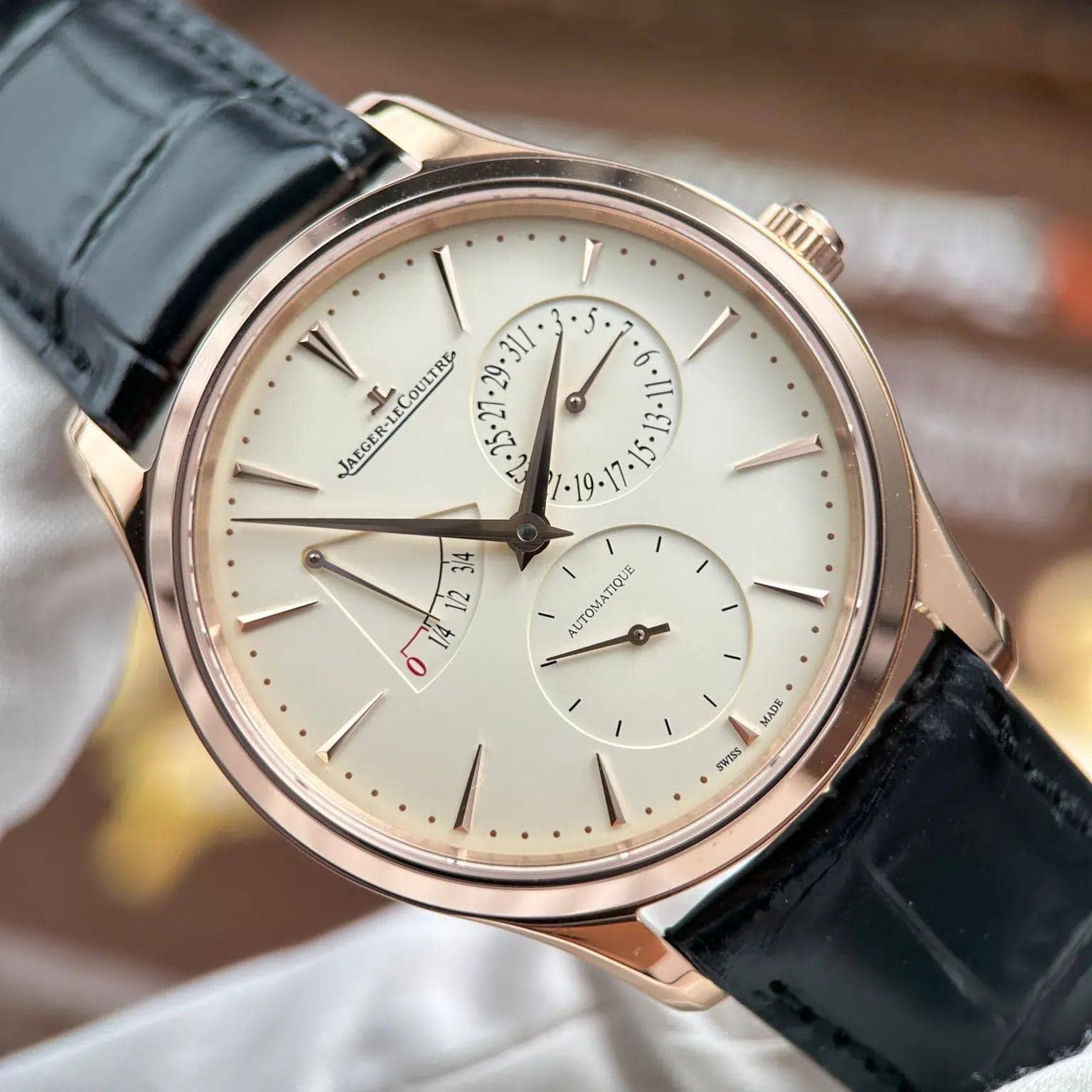 Jaeger Lecoultre Master Ultra Thin Power Reserve Q1372510 Pink Gold Eggshell Beige Dial Best Replica APSF 39mm