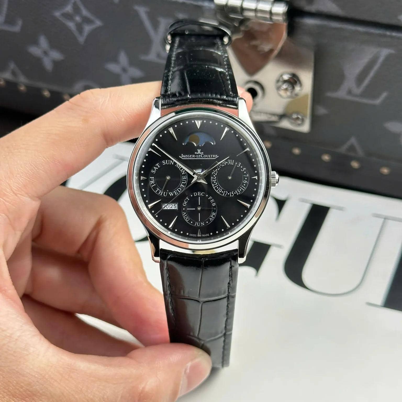 Jaeger LeCoultre Master Ultra Thin Perpetual Calendar Black Dial Leather Strap Best Replica VR Factory 39mm