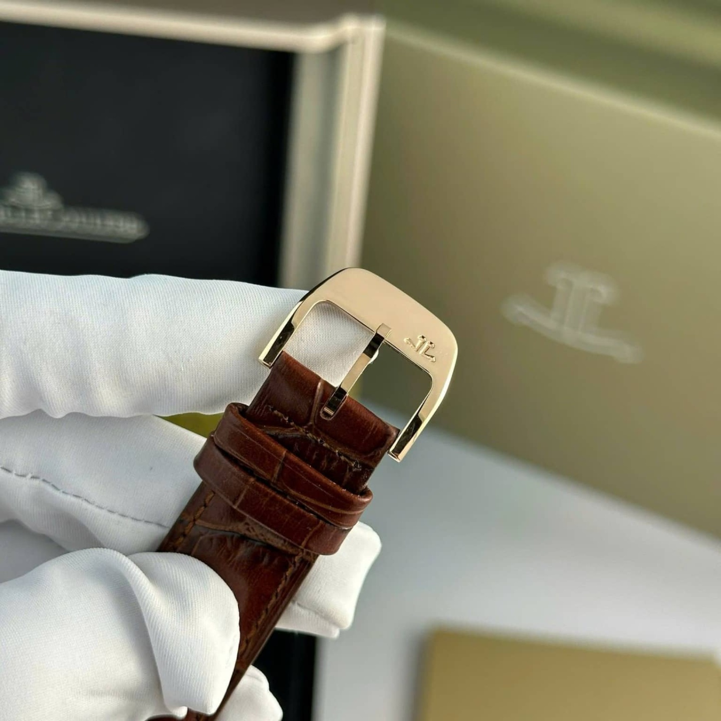 Jaeger LeCoultre Master Ultra Thin Reserve De Marche Rose Gold Champagne Dial Leather Strap Best Replica ZF 39mm