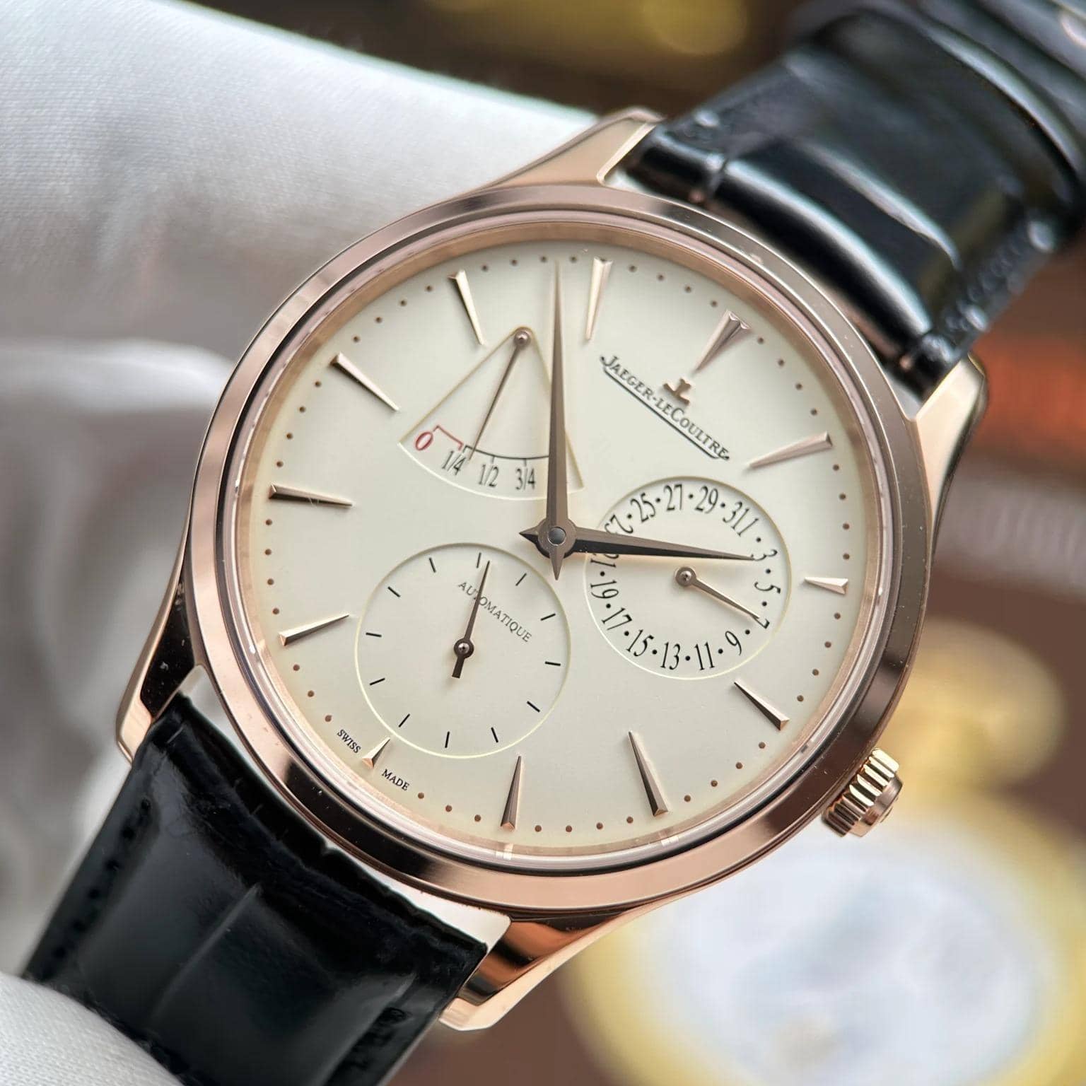 Jaeger Lecoultre Master Ultra Thin Power Reserve Q1372510 Pink Gold Eggshell Beige Dial Best Replica APSF 39mm
