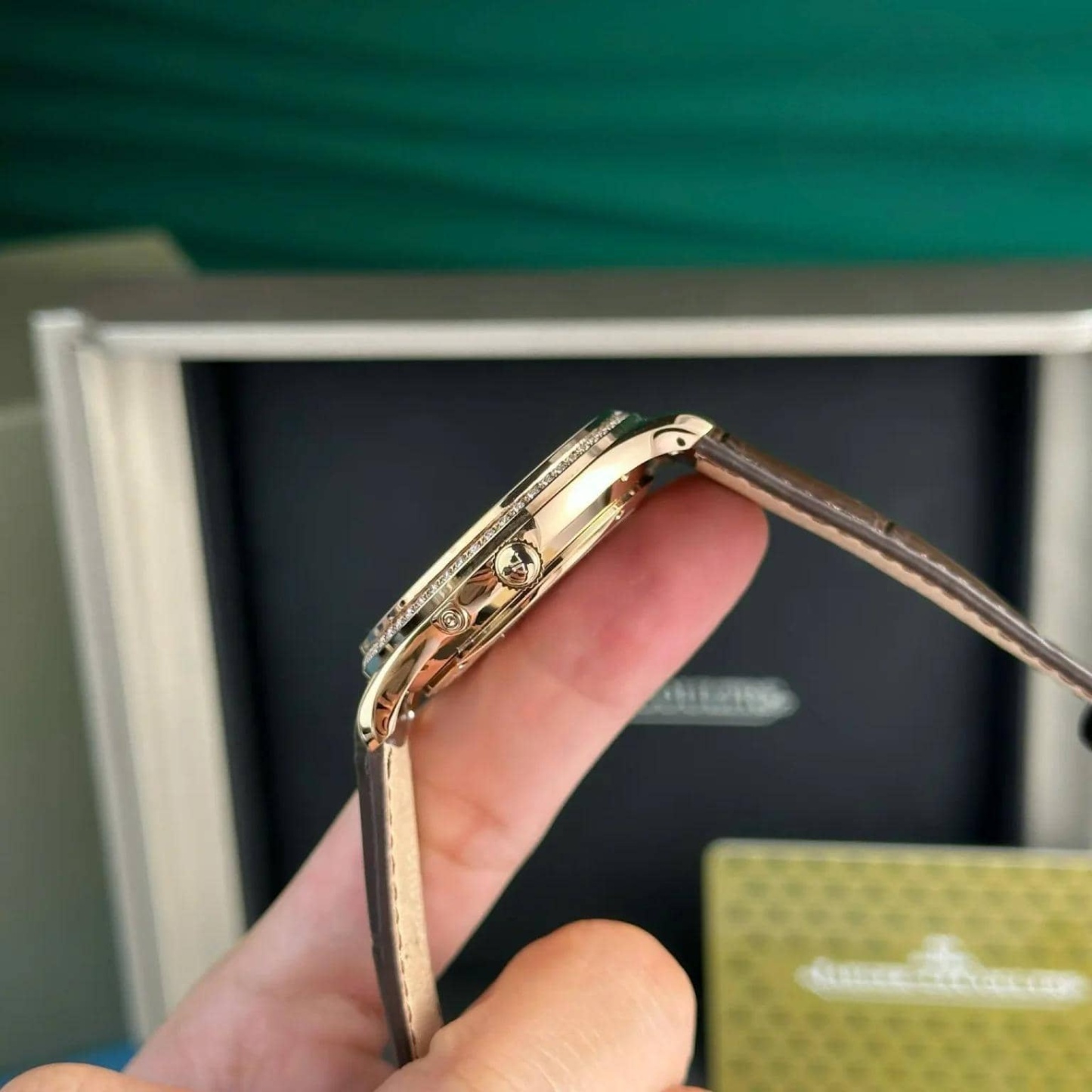 Jaeger-LeCoultre Master Ultra Thin Moon Q1362503 Rose Gold White Dial Diamond Bezel Best Replica APSF 39mm