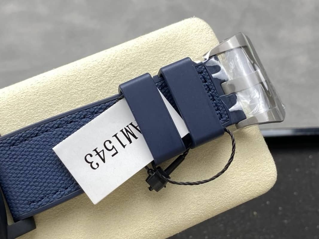 Panerai Submersible QuarantaQuattro Luna Rossa Ti-Ceramitech PAM1543 White Dial 11 Best Replica VSF 44mm