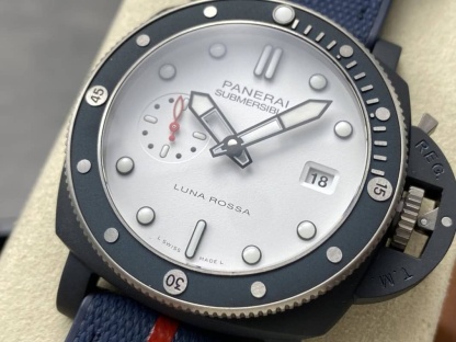 Panerai Submersible QuarantaQuattro Luna Rossa Ti-Ceramitech PAM1543 White Dial 11 Best Replica VSF 44mm