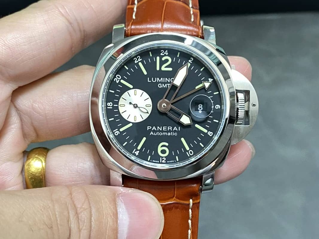 Panerai Luminor GMT Automatic PAM088 Black Dial Leather Strap 11 Best Replica VSF 44mm