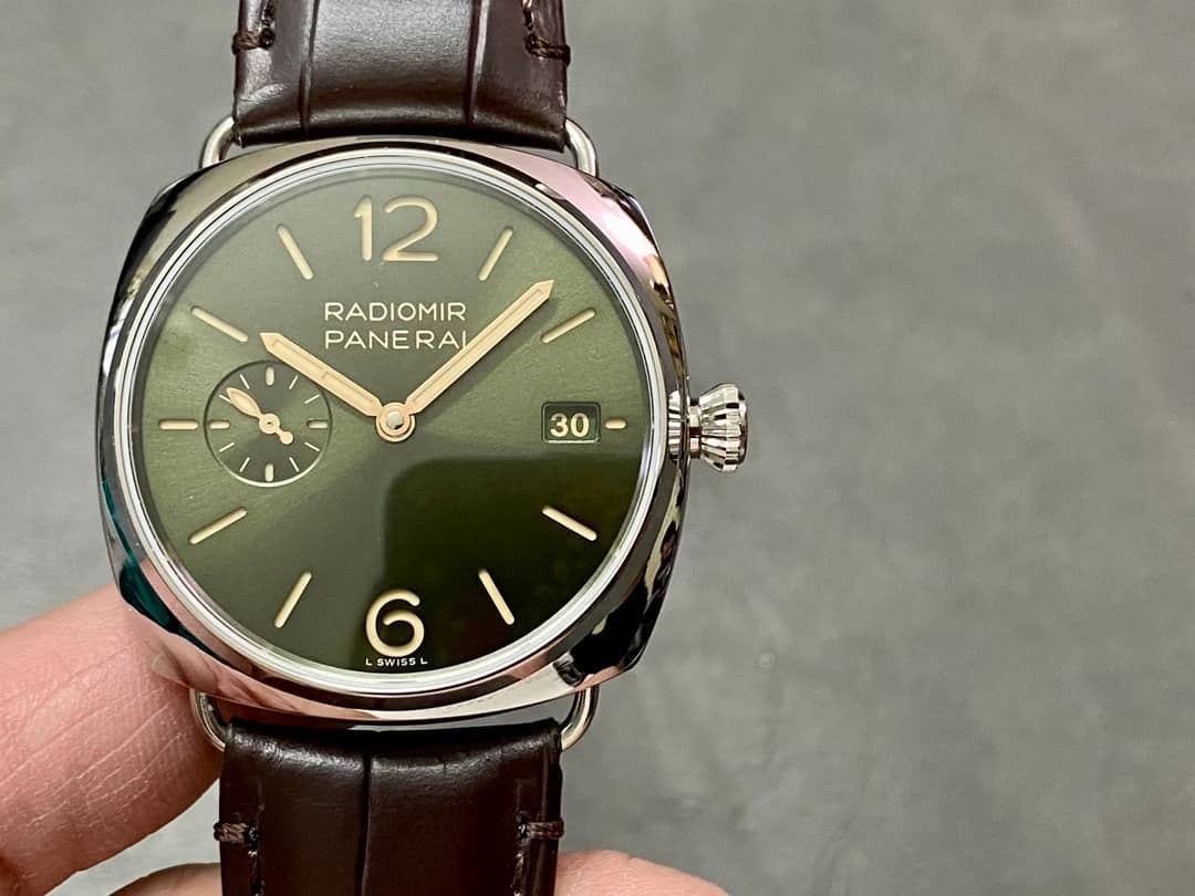 Panerai Radiomir Quaranta PAM1386 Green Dial Leather Strap 11 Best Replica VSF 40mm