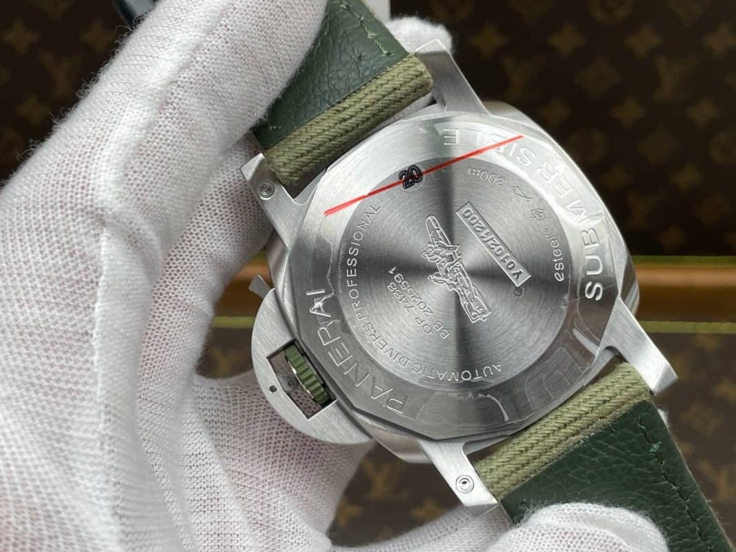 Panerai Submersible QuarantaQuattro Verde Smeraldo PAM1287 Green Dial 11 Best Replica VSF 44mm