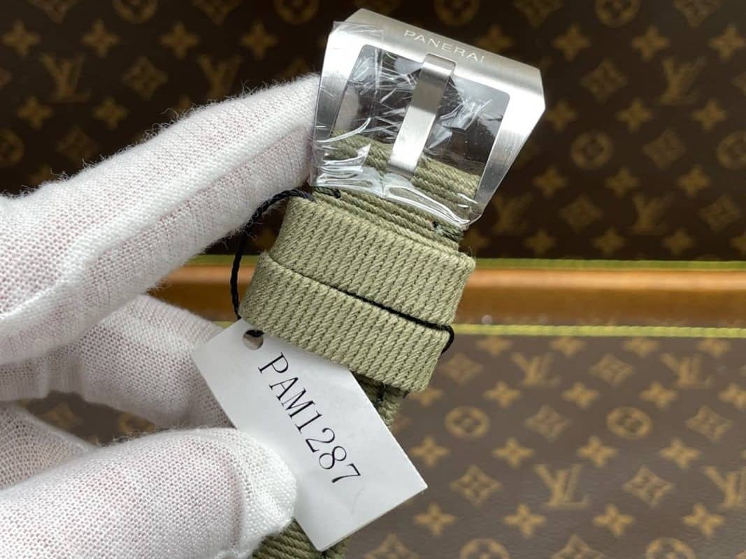 Panerai Submersible QuarantaQuattro Verde Smeraldo PAM1287 Green Dial 11 Best Replica VSF 44mm