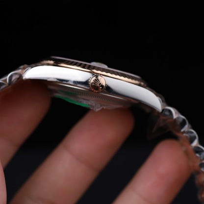 Rolex Datejust 126331-0014 Steel & Rose Gold Custom Natural MOP Dial Moissanite Markers Jubilee Bracelet 11 Best Replica 41mm