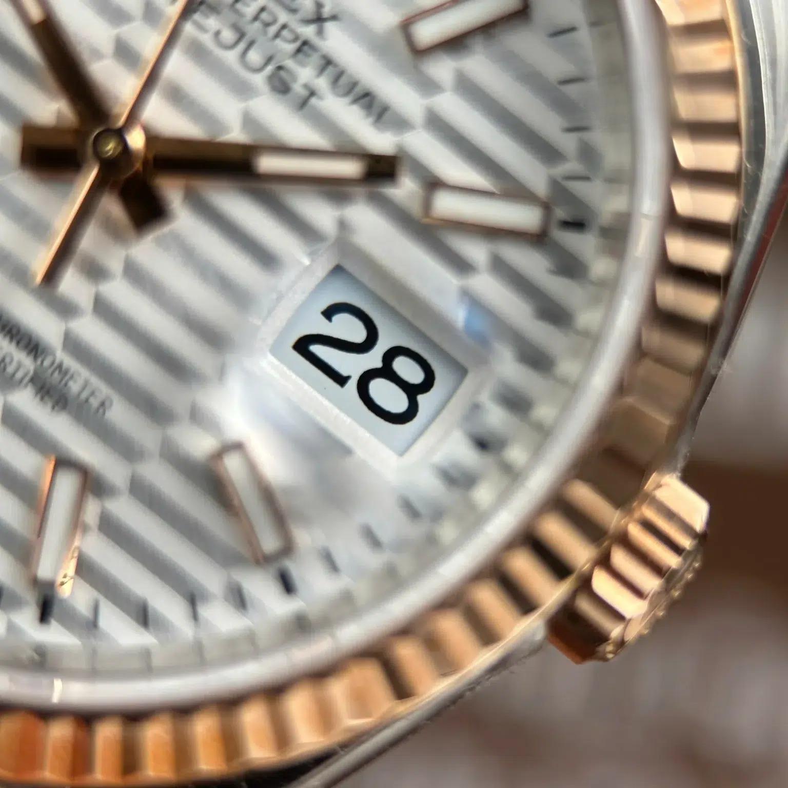 Rolex Datejust 126231 Two Tone Rose Gold Silver Fluted-Motif Luminous Dial Jubilee Bracelet 11 Best Replica 36mm