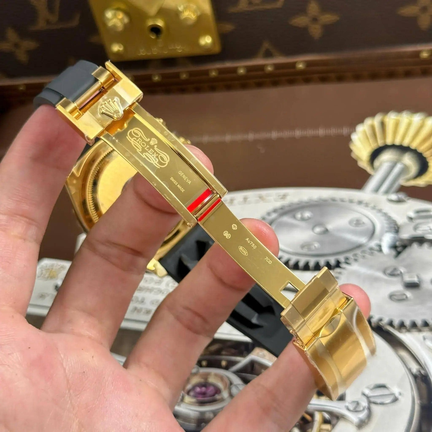 Rolex Daytona 126518LN Yellow Gold Intense Black & Champagne-Colour Dial Oysterflex Bracelet Best Replica VSF 40mm