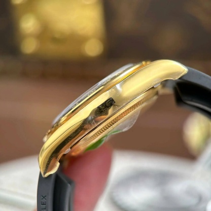 Rolex Daytona 126518LN Yellow Gold Intense Black & Champagne-Colour Dial Oysterflex Bracelet Best Replica VSF 40mm