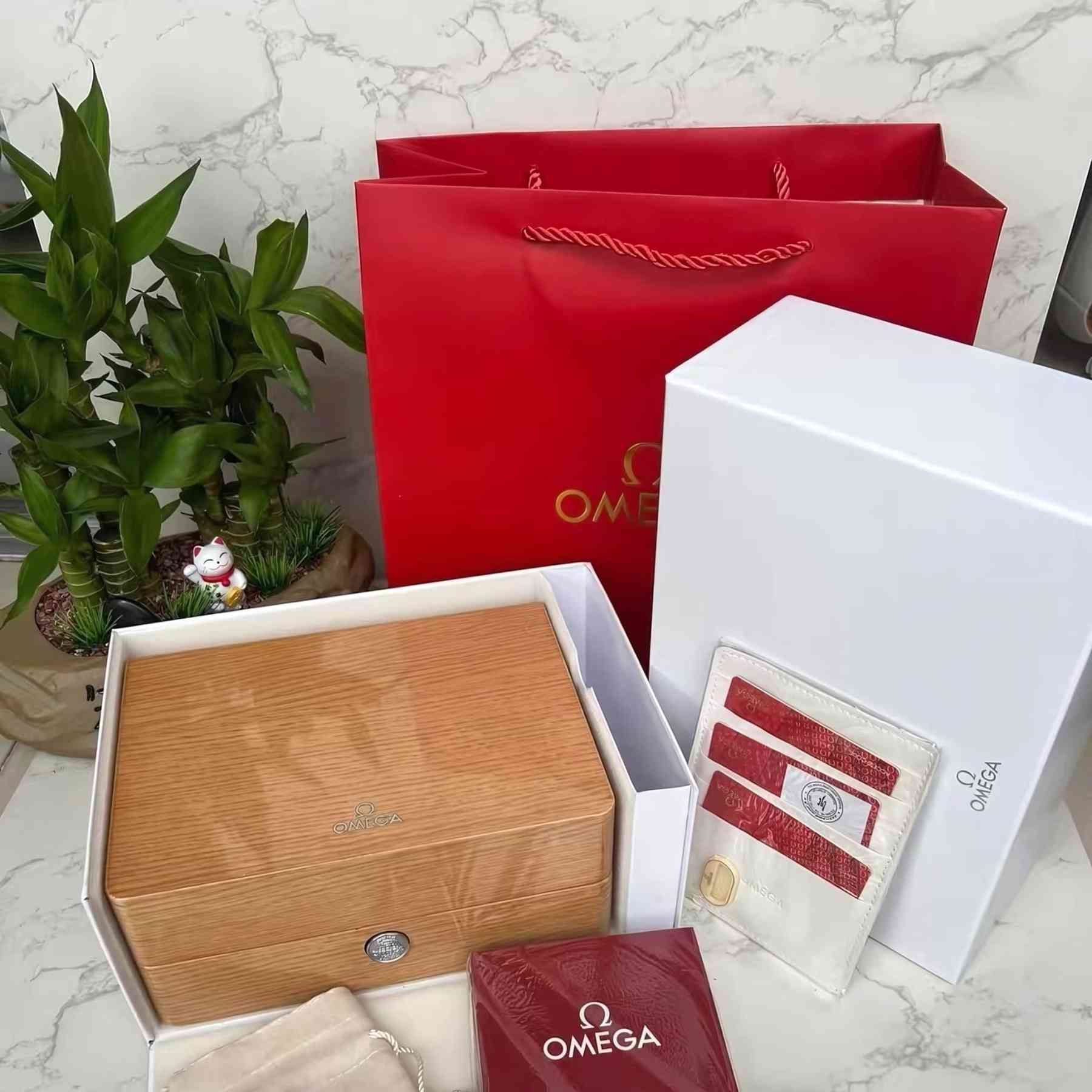 Omega - Original Painted Wooden Box Set