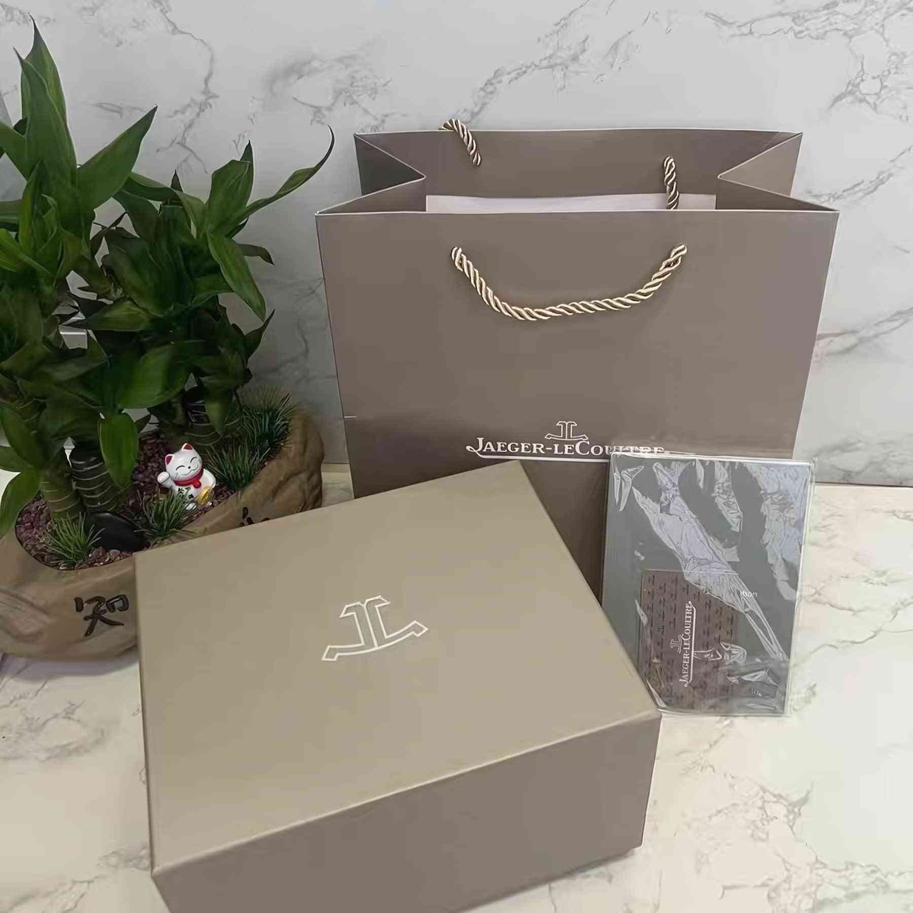 Jaeger LeCoultre- Original Box Set