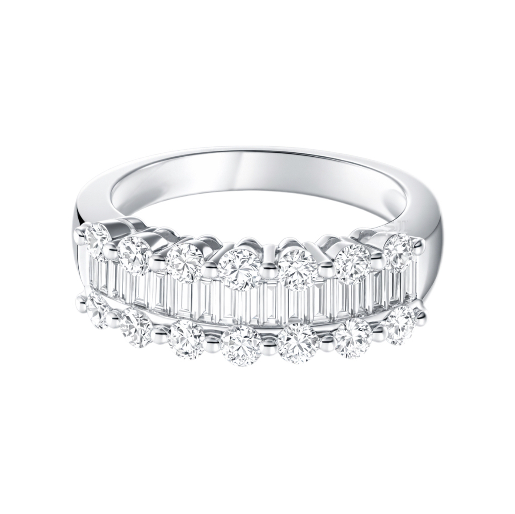 18k gold ring set with a natural diamond; the diamond features a Tapered Baguette cut and weighs 0.60carats.