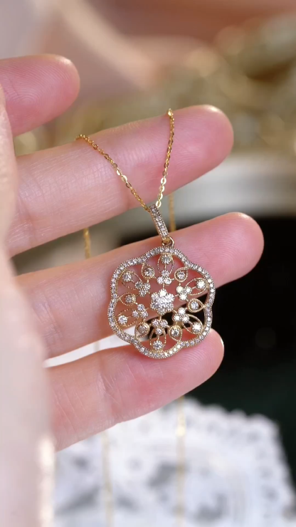 18k Gold Diamond Necklace with 0.45ct Natural Diamond