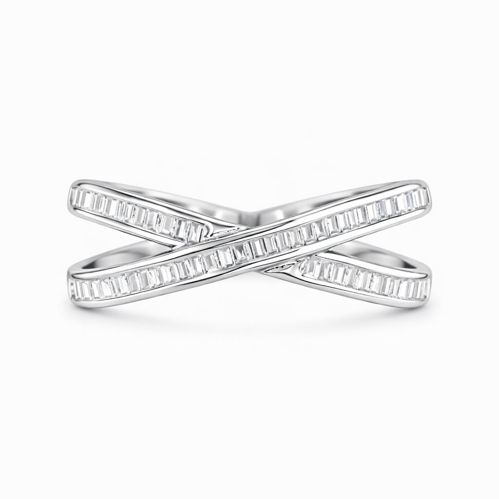 18k gold ring set with a natural diamond; the diamond features a Tapered Baguette cut and weighs 0.40 carats.