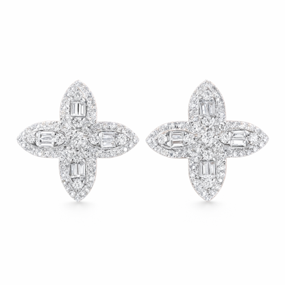 Four leaf clover 18k Gold Earrings, Studded with 0.56ct Natural Diamond 