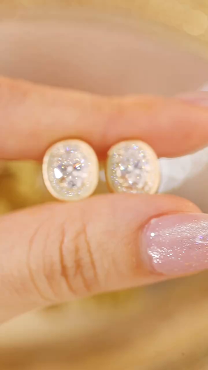 10k gold diamond earrings, 2.20ct lab-grown diamonds, luxurious earrings