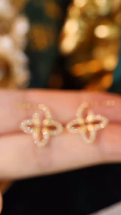 four leaf clover 18k Gold Earrings, Studded with 0.40ct Natural Diamond 